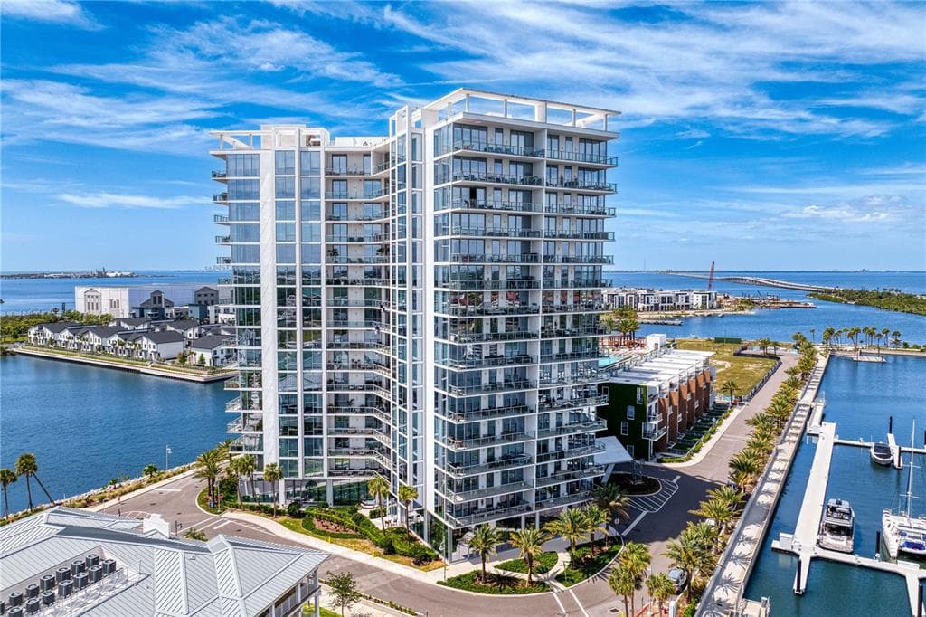 5120 MARINA WAY UNIT 11005 TAMPA, FL 33611