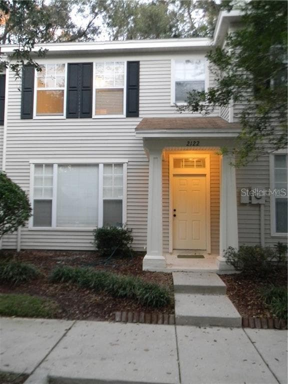 2122 GOLDEN OAK LANE VALRICO, FL 33594