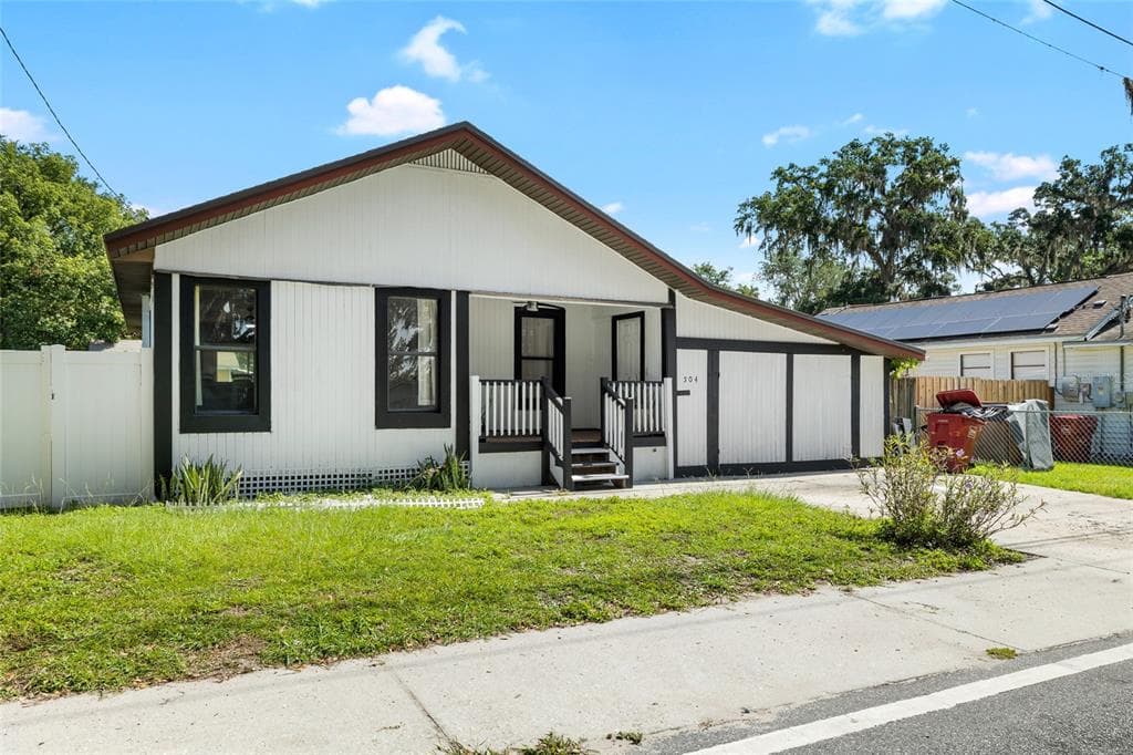 504 E CALHOUN STREET PLANT CITY, FL 33563
