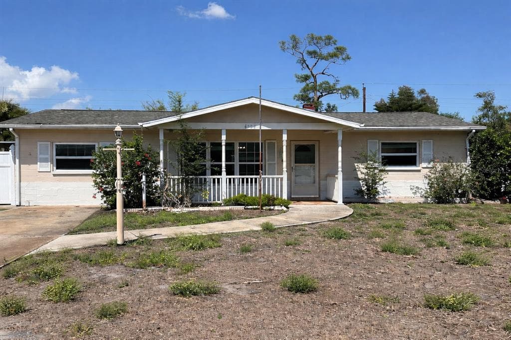 6131 42ND AVENUE N ST PETERSBURG, FL 33709