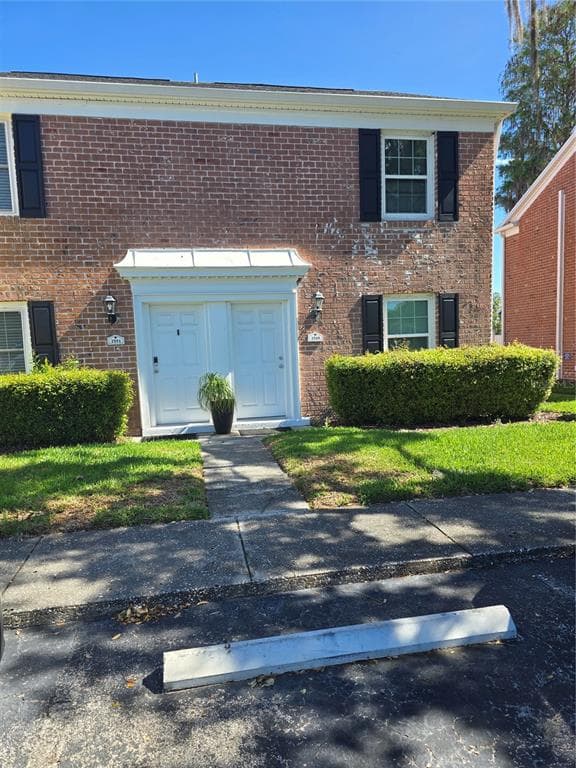 2549 CEDAR CYPRESS COURT TAMPA, FL 33618