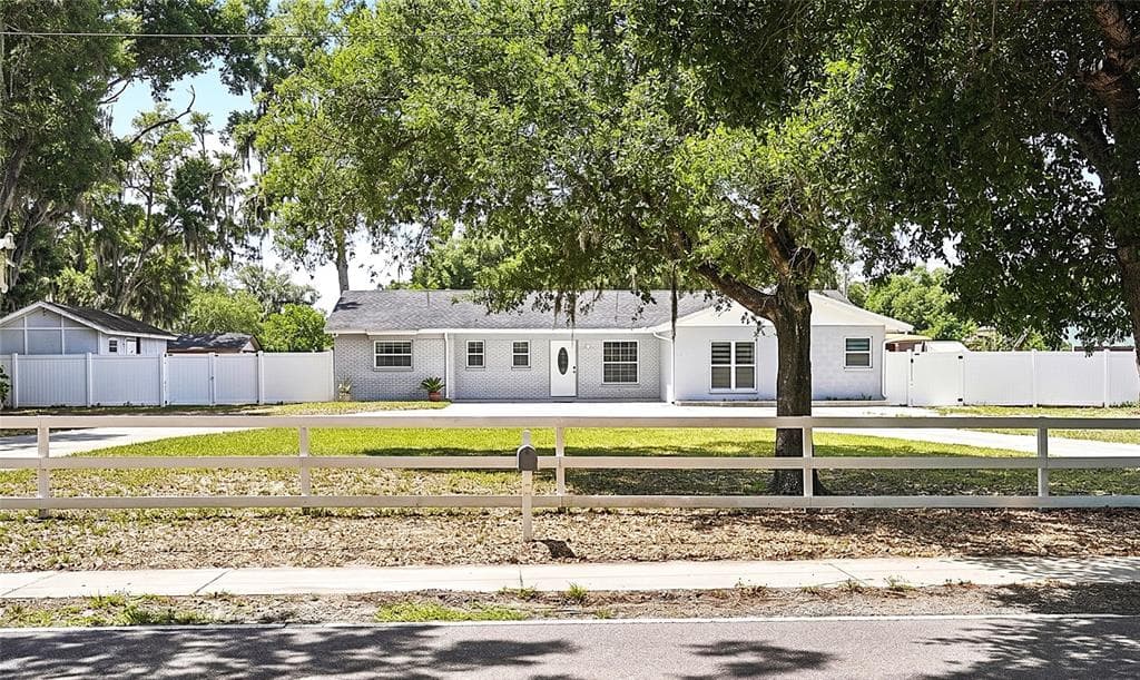 1414 SEFFNER VALRICO ROAD SEFFNER, FL 33584