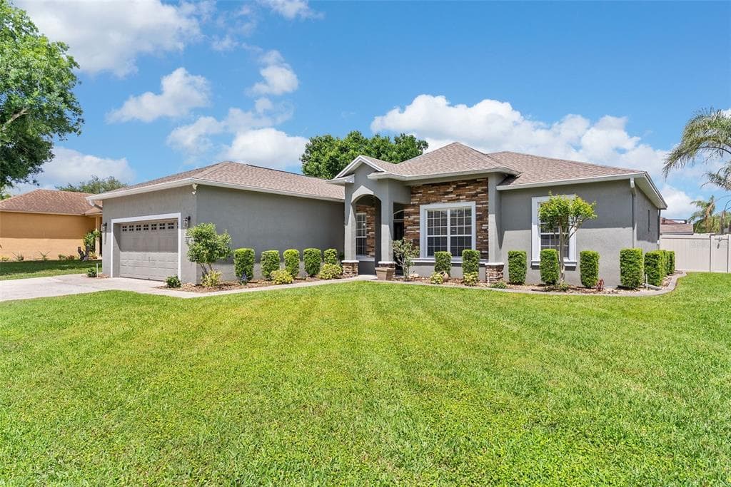 3836 ALAMANDA HILLS LANE LAKELAND, FL 33813