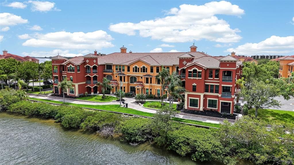 2746 VIA TIVOLI UNIT 116A CLEARWATER, FL 33764