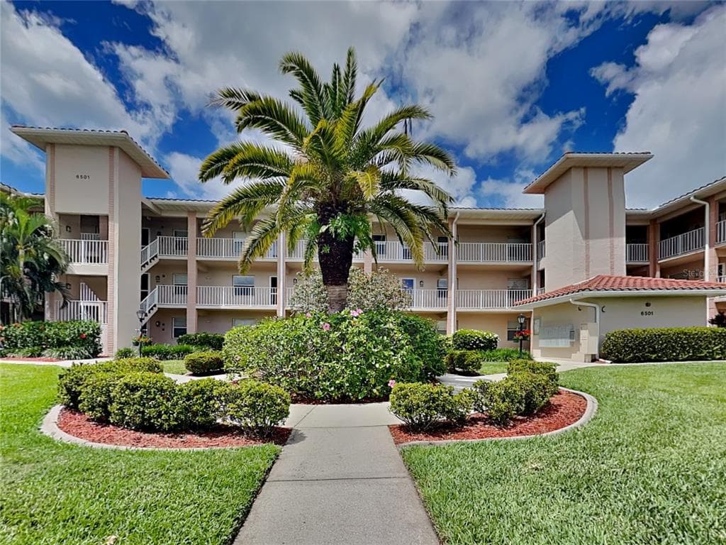 6501 STONE RIVER ROAD UNIT 110 BRADENTON, FL 34203