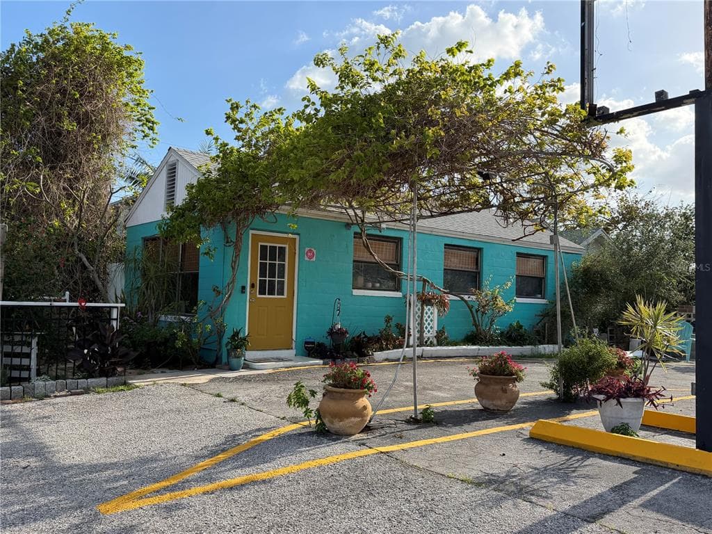 7300 CENTRAL AVENUE ST PETERSBURG, FL 33707