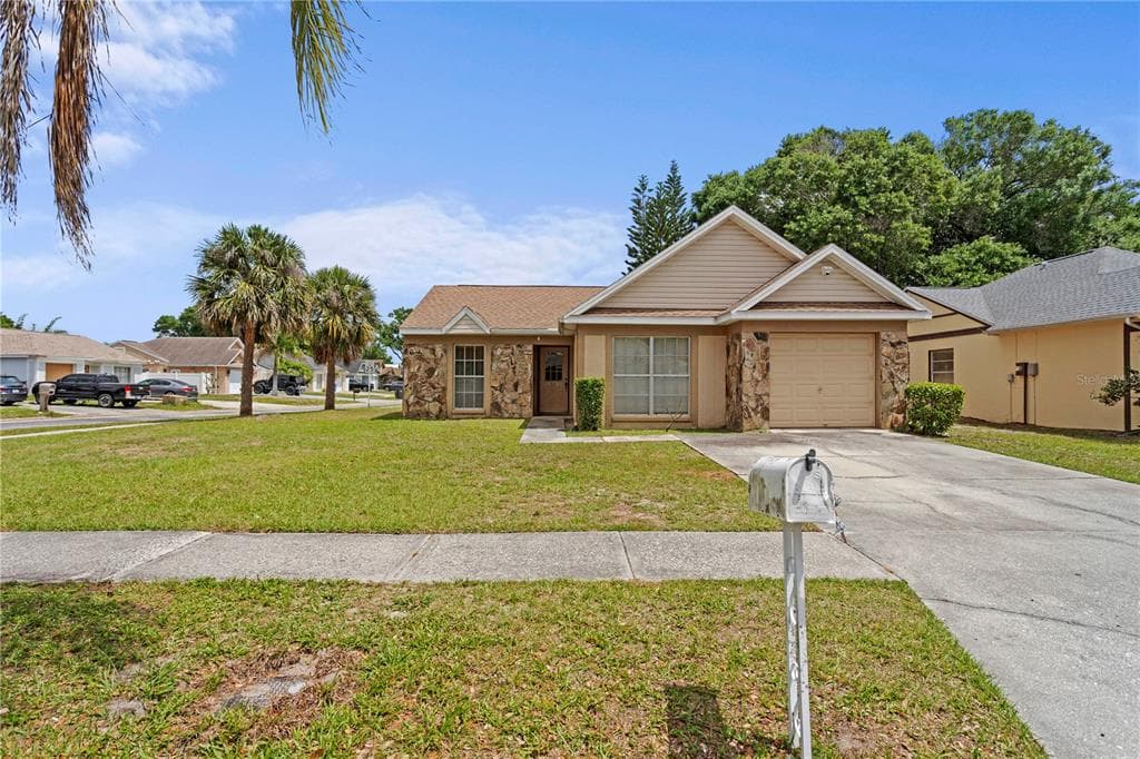 9247 CAMINO VILLA BOULEVARD TAMPA, FL 33635