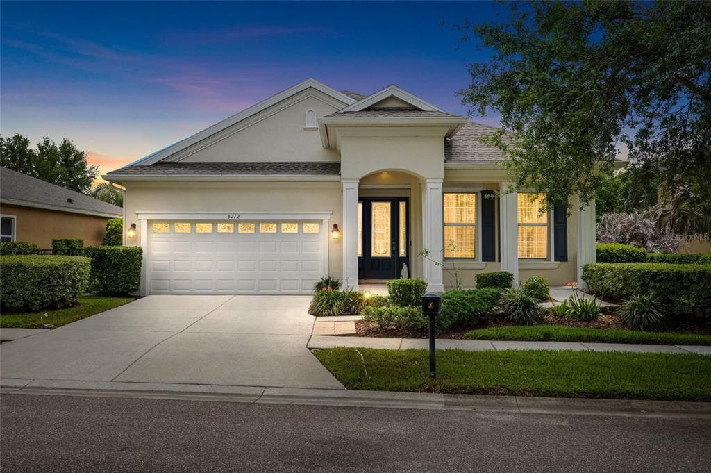 5212 ROSEFINCH PLACE LITHIA, FL 33547