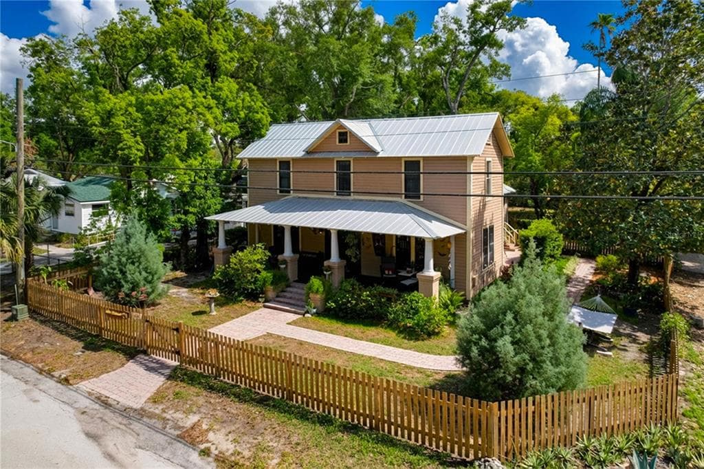 1001 E CRAWFORD STREET TAMPA, FL 33604