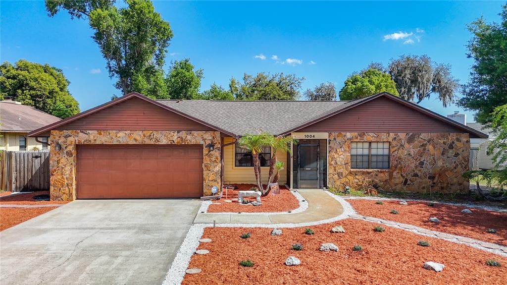 1004 MOOK STREET BRANDON, FL 33510