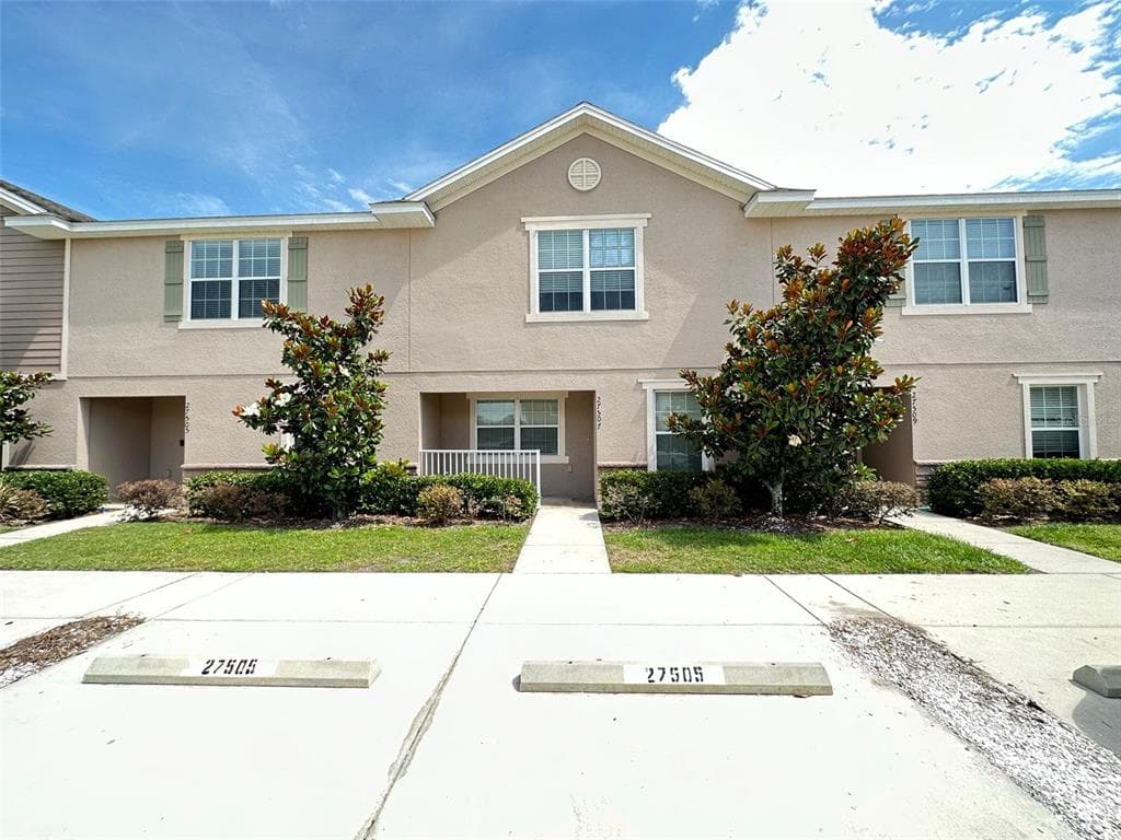 27507 DESERT WILLOW WAY WESLEY CHAPEL, FL 33544