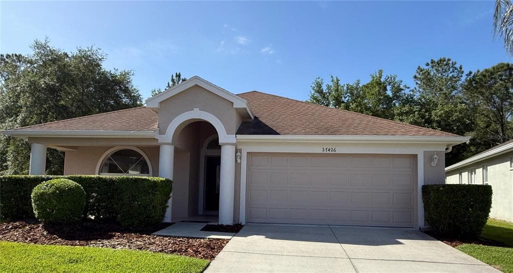 27426 WHISPERING BIRCH WAY WESLEY CHAPEL, FL 33544