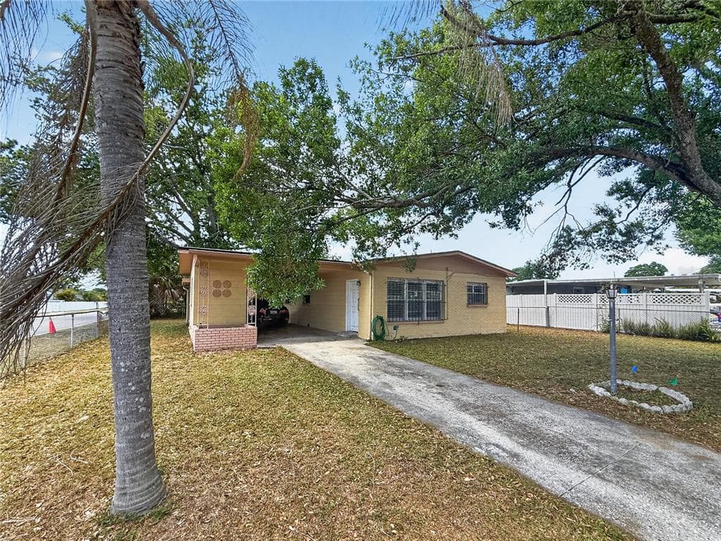 6202 N HALE AVENUE TAMPA, FL 33614