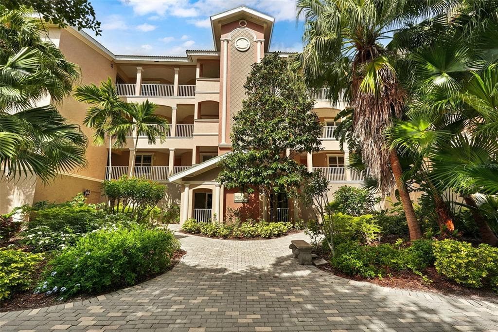 5110 MANORWOOD DRIVE UNIT 3D SARASOTA, FL 34235