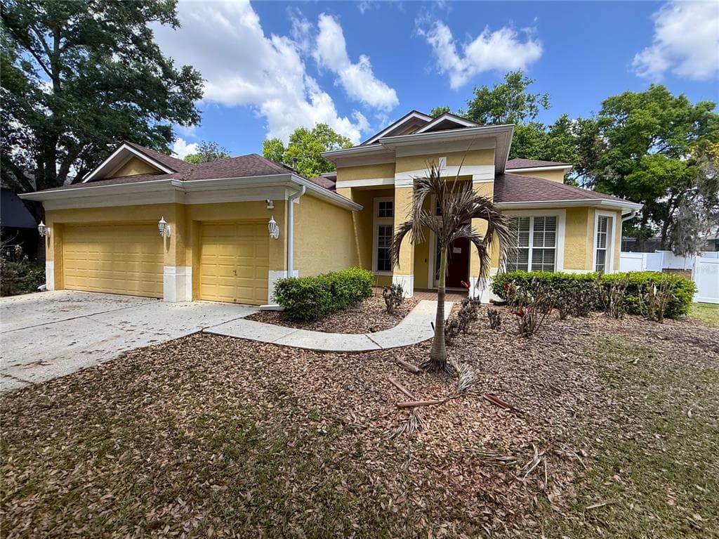 3115 RED LION DRIVE VALRICO, FL 33596