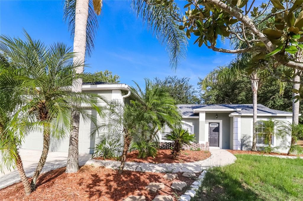 1057 ARBOR HILL CIRCLE MINNEOLA, FL 34715