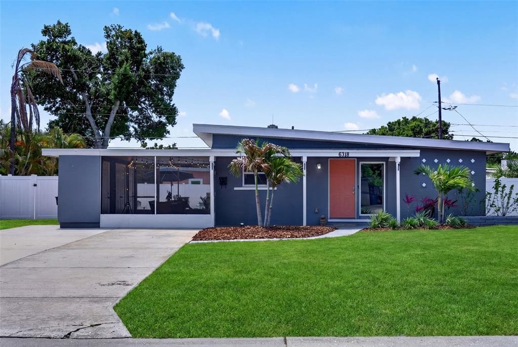 6318 21ST AVENUE N ST PETERSBURG, FL 33710
