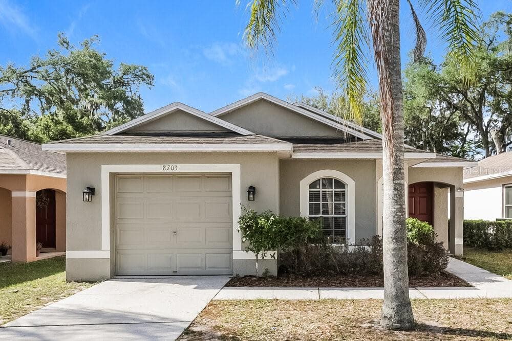 8703 MORRISON OAKS COURT TEMPLE TERRACE, FL 33637