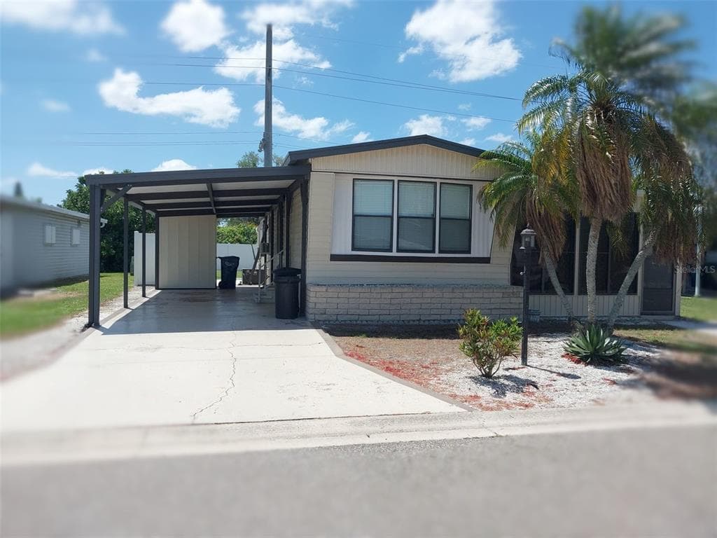302 52ND AVENUE TERRACE E BRADENTON, FL 34203