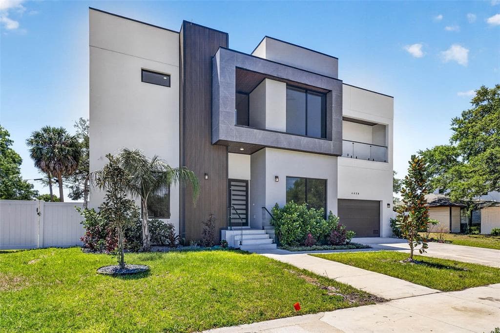 4426 W EUCLID AVENUE TAMPA, FL 33629
