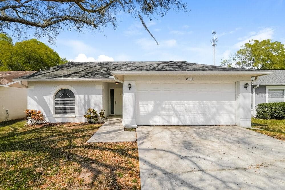 2132 RIDGEMORE DRIVE VALRICO, FL 33594