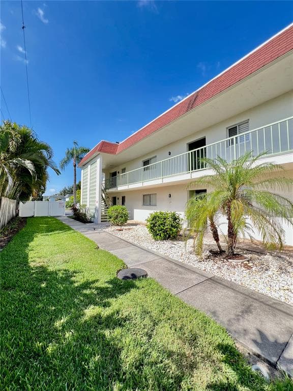 3504 BENEVA ROAD UNIT 206 SARASOTA, FL 34232