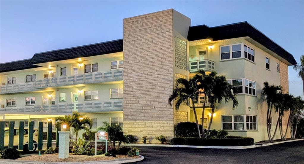 5935 30TH AVENUE S UNIT 312
