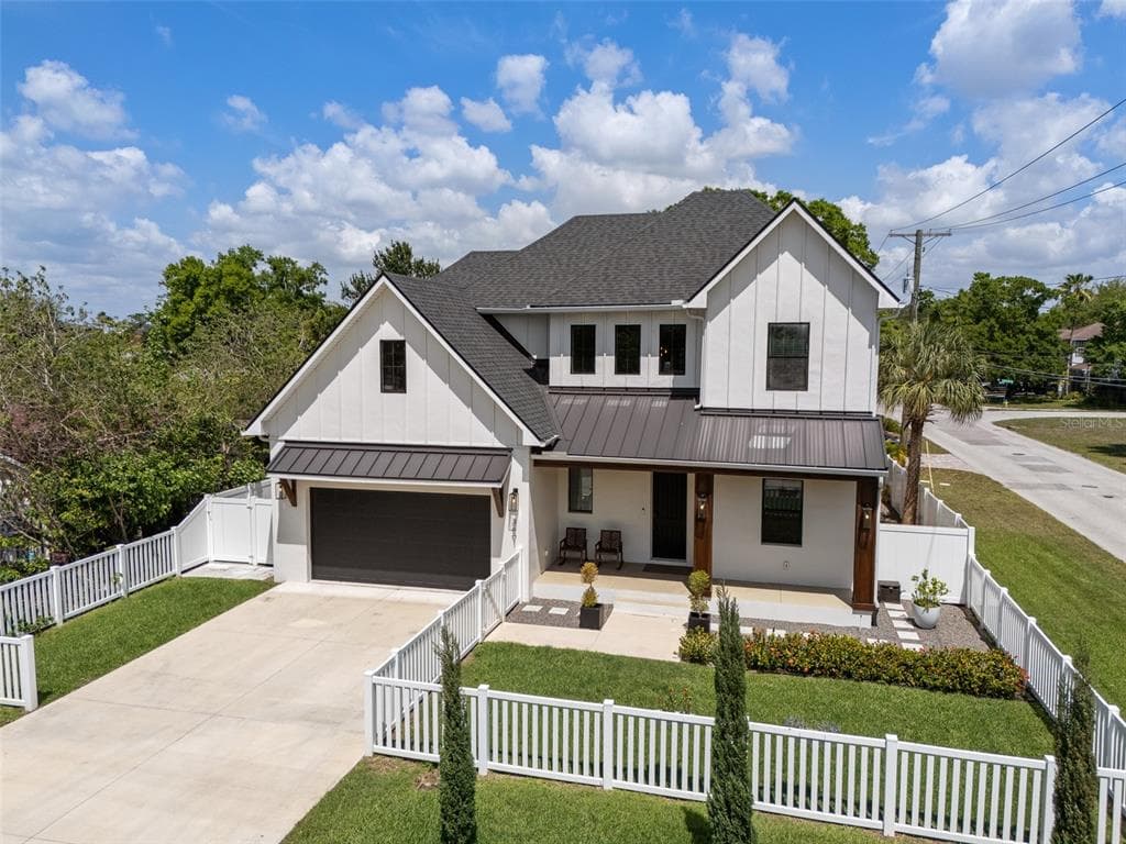 3601 W ROGERS AVENUE TAMPA, FL 33611