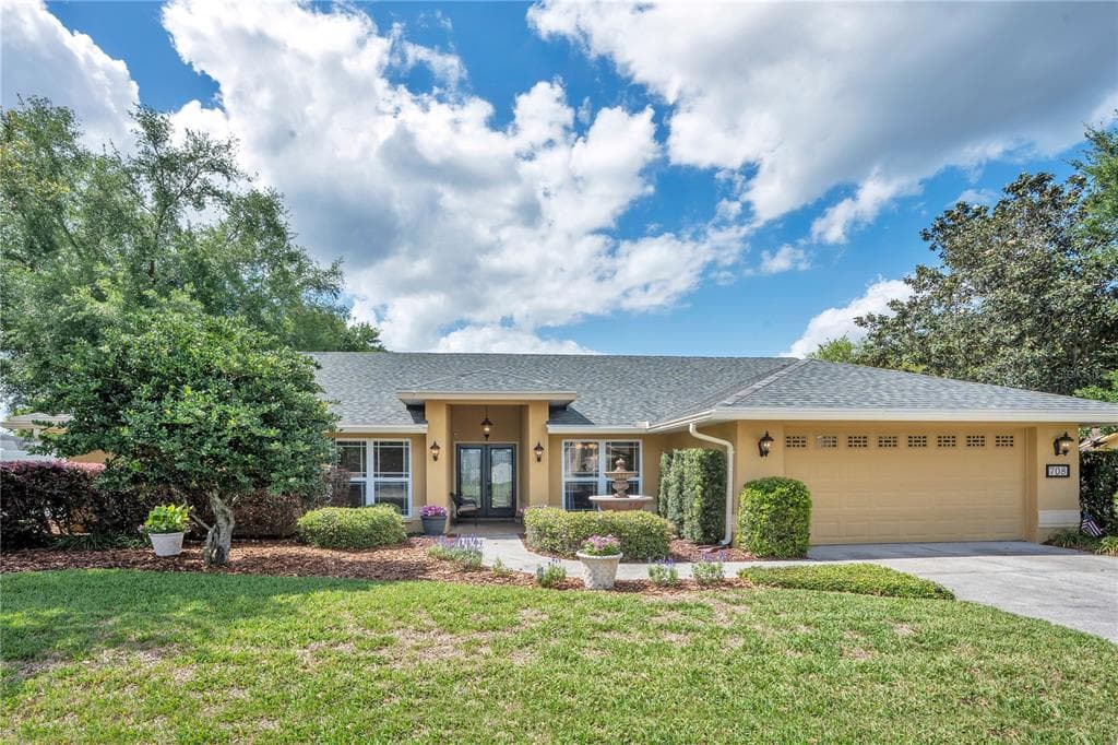 708 HUNTERS RUN BOULEVARD LAKELAND, FL 33809