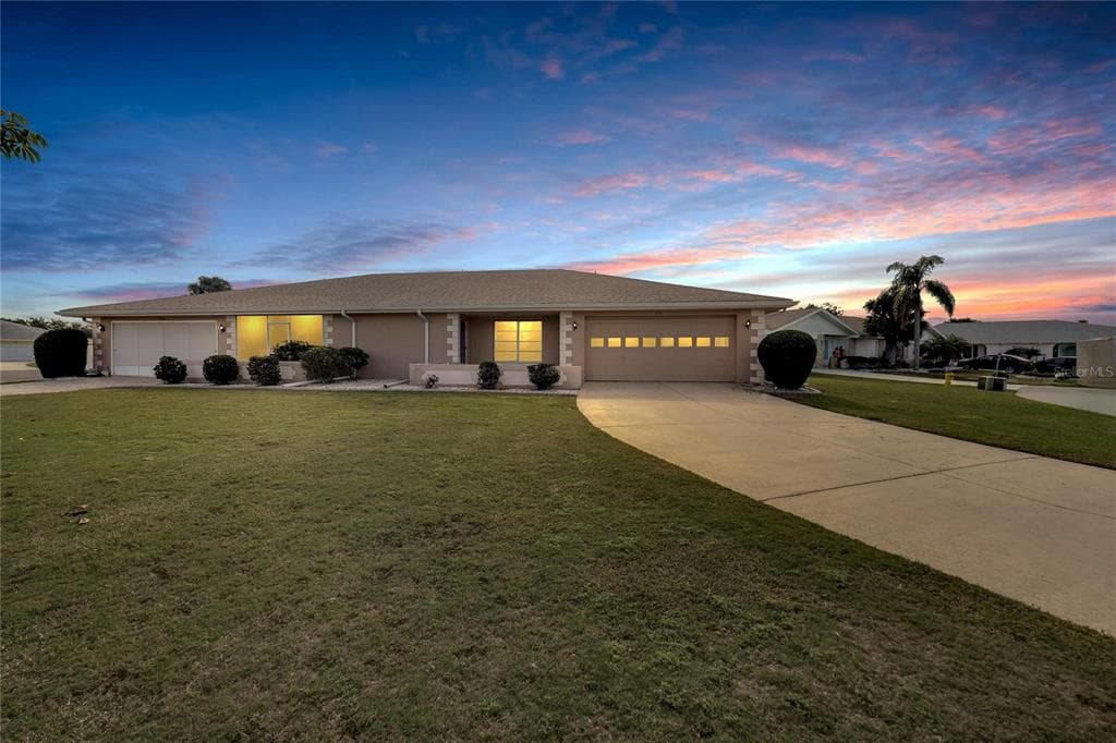 114 WINTERSONG LANE SUN CITY CENTER, FL 33573