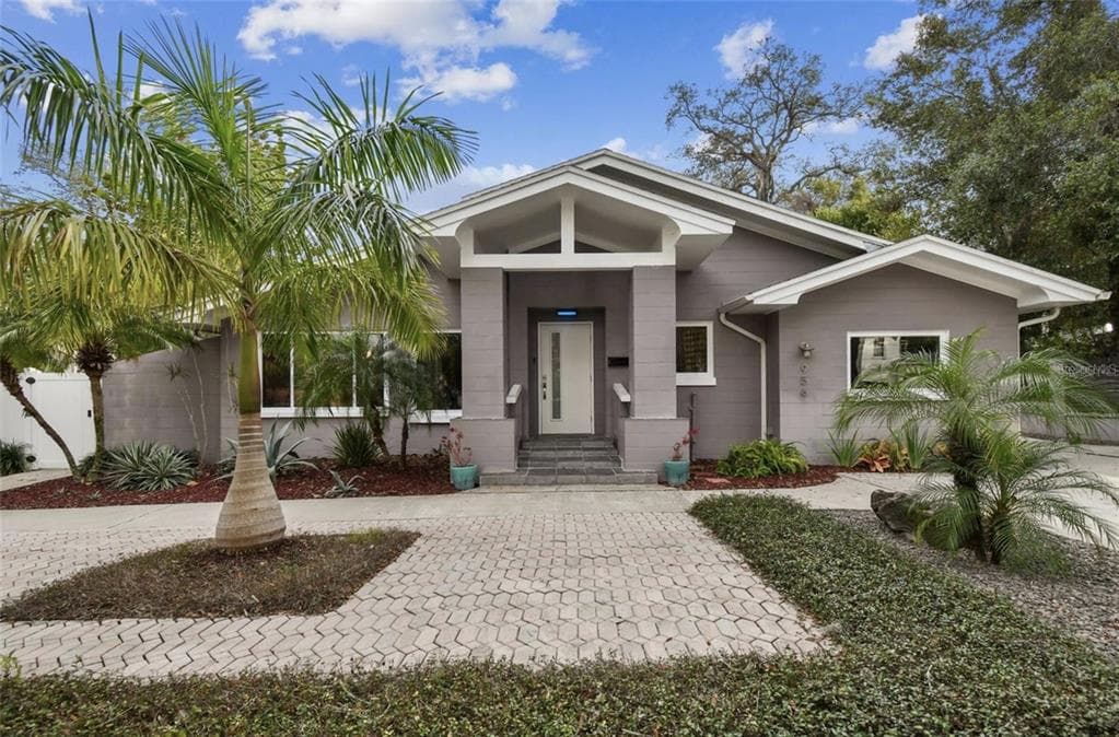 956 42ND AVENUE N ST PETERSBURG, FL 33703