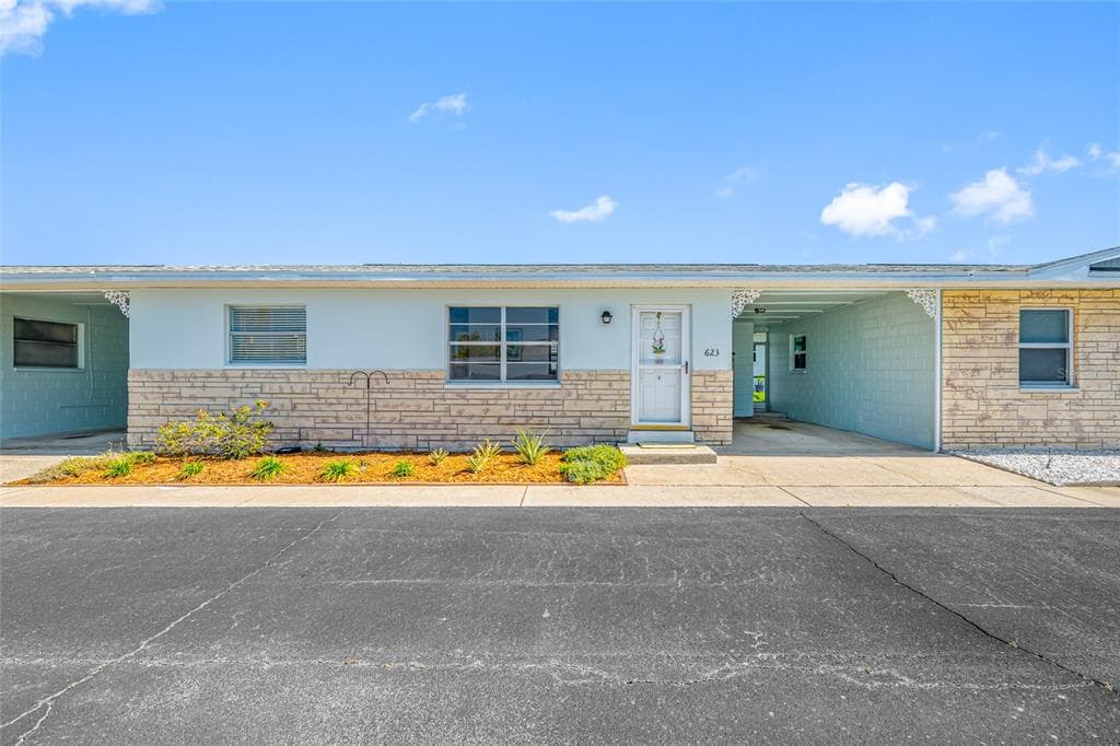 12400 PARK BLVD UNIT 623