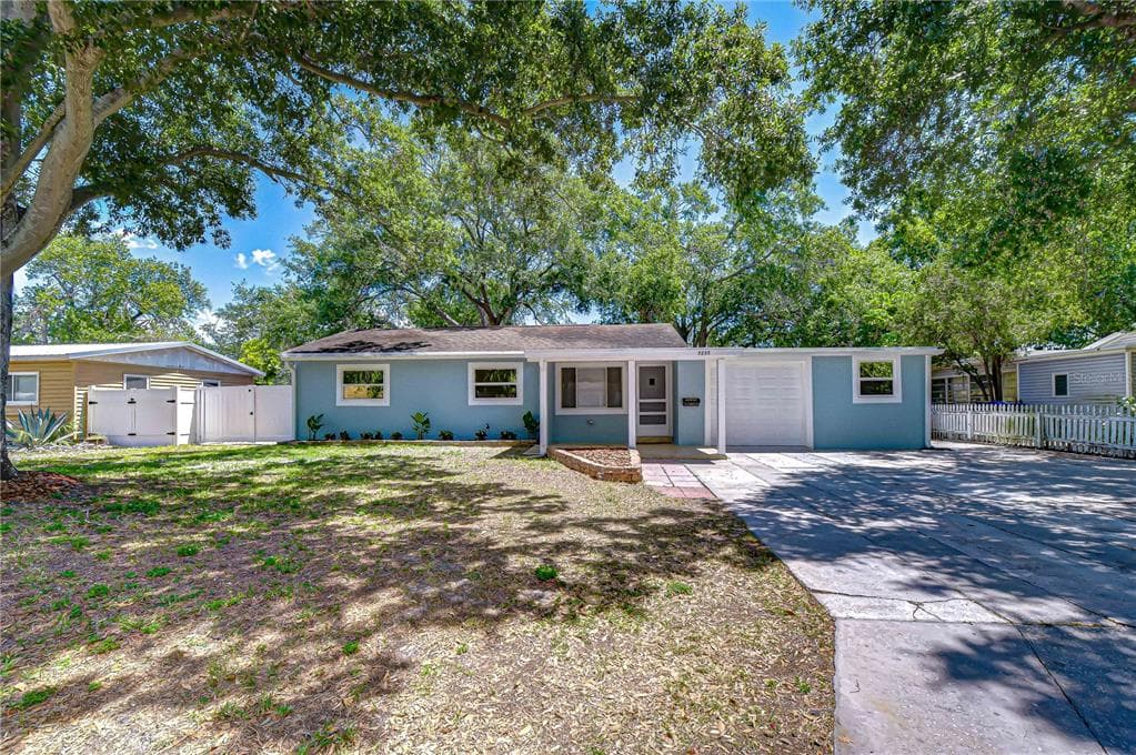 7235 15TH STREET N ST PETERSBURG, FL 33702