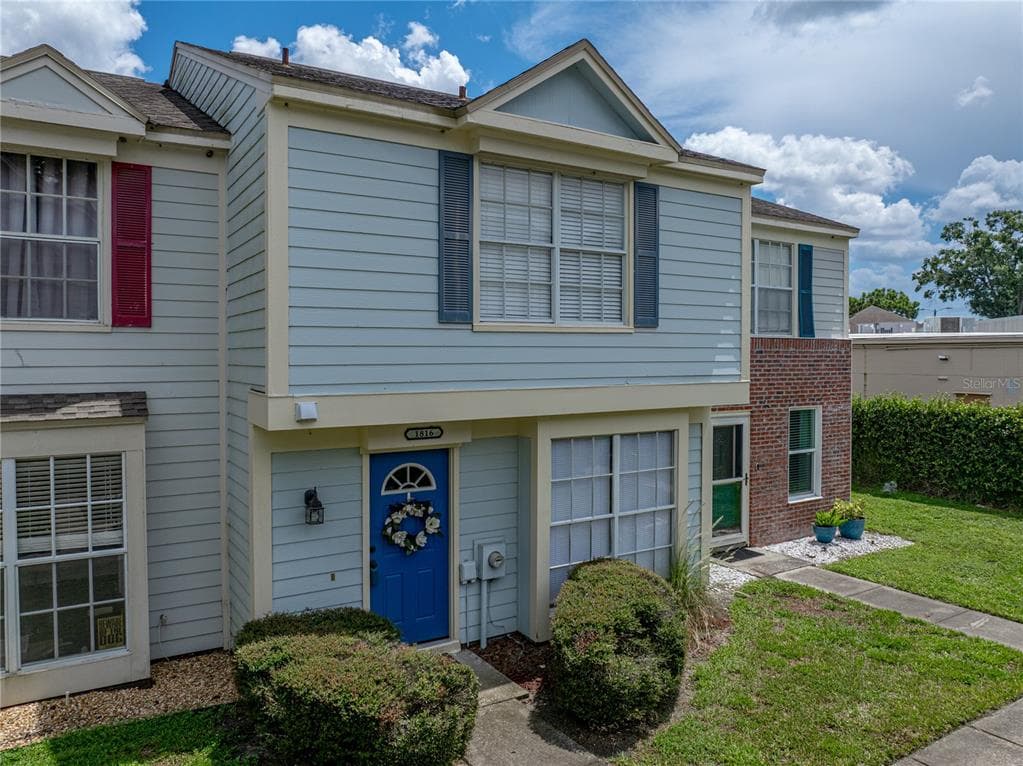 1816 MILL RUN CIRCLE TAMPA, FL 33613