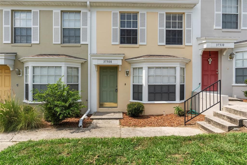 37308 EMBASSY PARK LANE DADE CITY, FL 33525