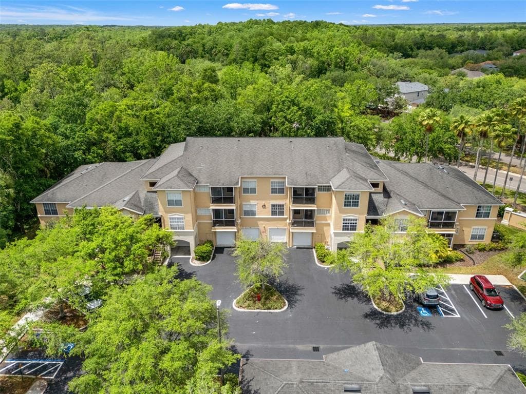 5125 PALM SPRINGS BOULEVARD UNIT 13104 TAMPA, FL 33647