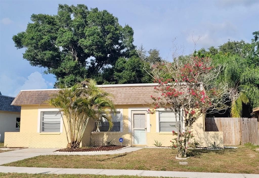 12291 MALLORY DRIVE LARGO, FL 33774