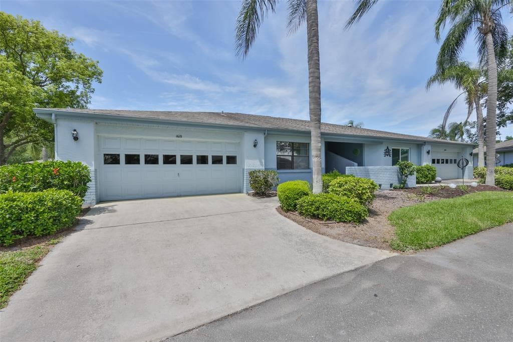 1618 LELAND DRIVE SUN CITY CENTER, FL 33573