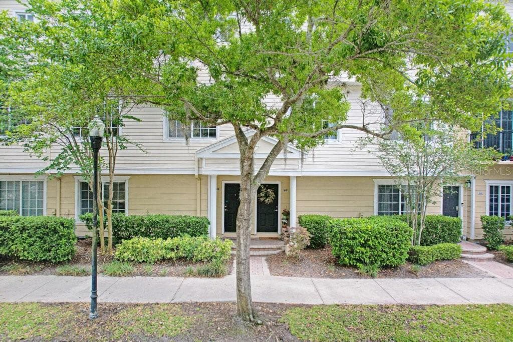 9838 W PARK VILLAGE DRIVE UNIT 9838 TAMPA, FL 33626