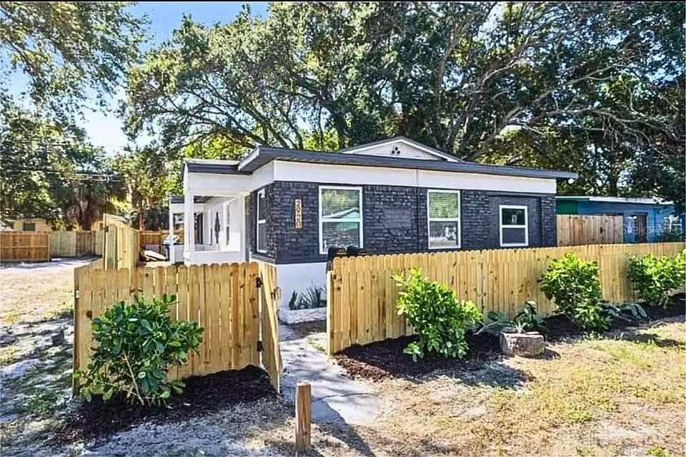 2904 EMERSON AVENUE S UNIT A ST PETERSBURG, FL 33712