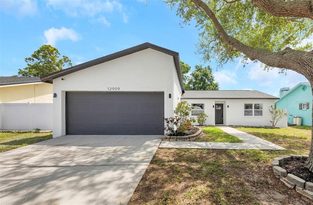 12909 PINEWAY DRIVE