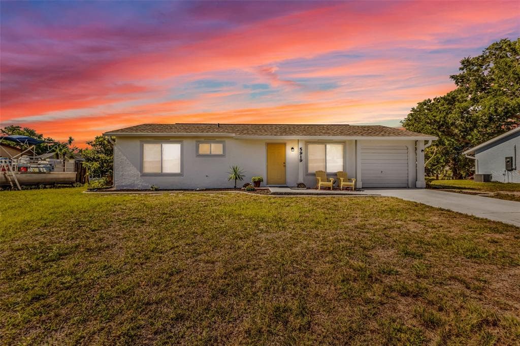 5919 HOBHILL AVENUE NORTH PORT, FL 34287