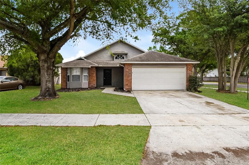 134 N ABERDEEN CIRCLE SANFORD, FL 32773