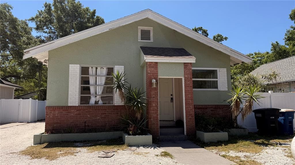 905 JONES STREET CLEARWATER, FL 33755
