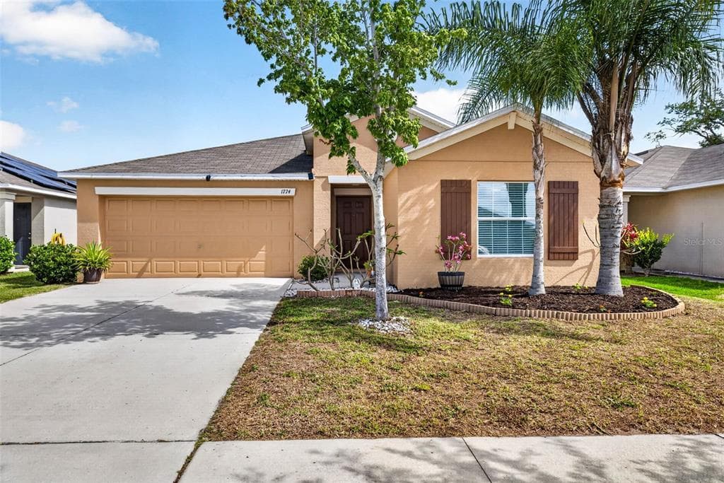 1774 BROAD WINGED HAWK DRIVE