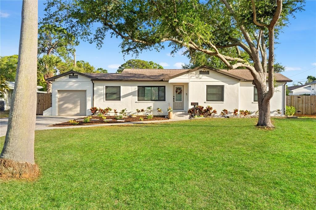 2310 CATALONIA WAY S ST PETERSBURG, FL 33712