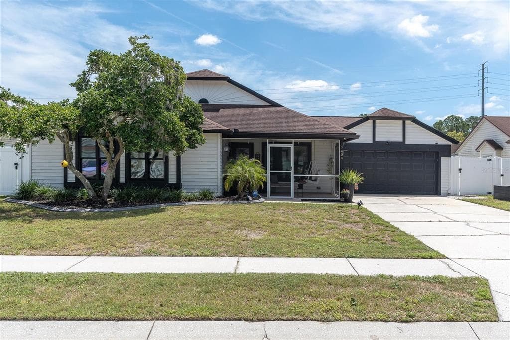 7424 SWAN LAKE DRIVE NEW PORT RICHEY, FL 34655