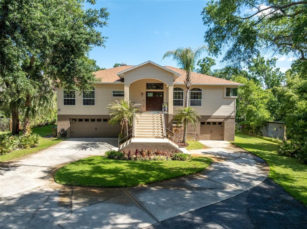 8214 REVELS ROAD RIVERVIEW, FL 33569
