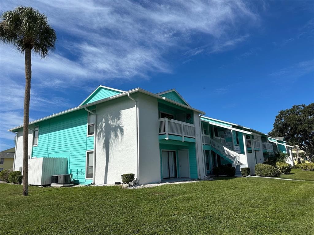 455 ALT 19 S UNIT 13 PALM HARBOR, FL 34683