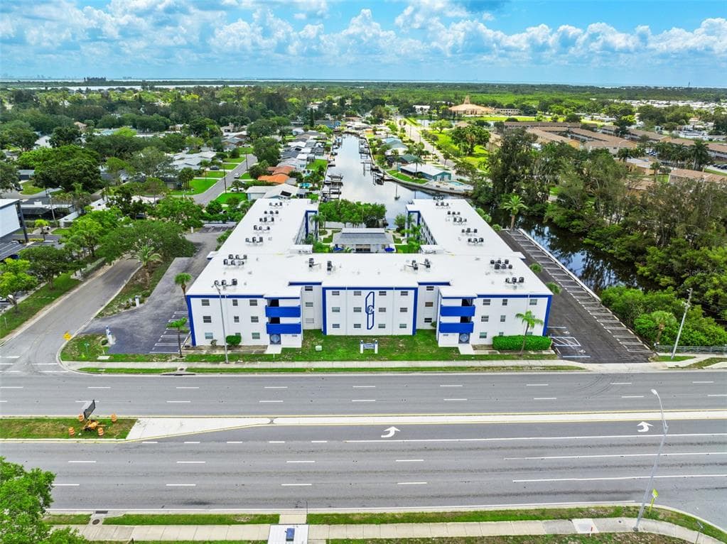 350 79TH AVENUE N UNIT 134 ST PETERSBURG, FL 33702